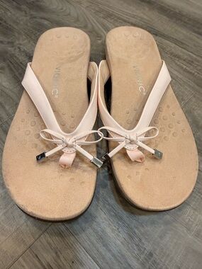 Vionic Bella Bow Accent Thong Sandal Size 10